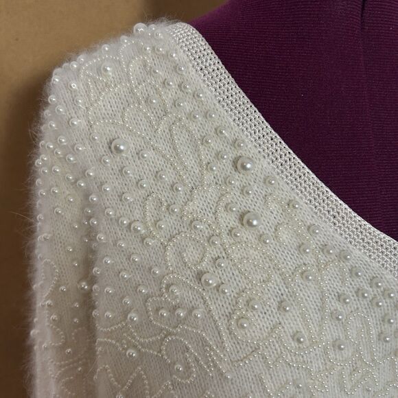 Vintage 80s Side Effects Beaded Ivory Wool Angora Rabbit Hair Sweater Sz M - Picture 16 of 16